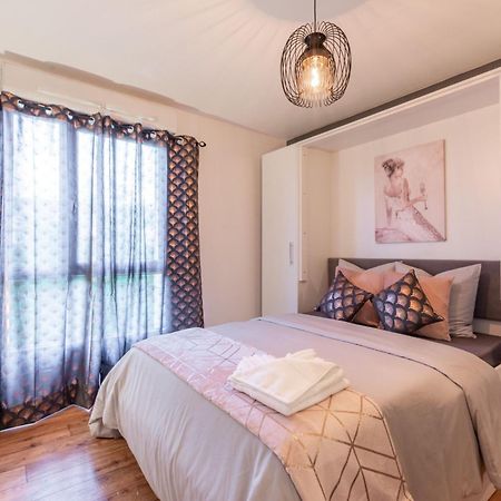 Neuvaroom Montévrain Exteriör bild