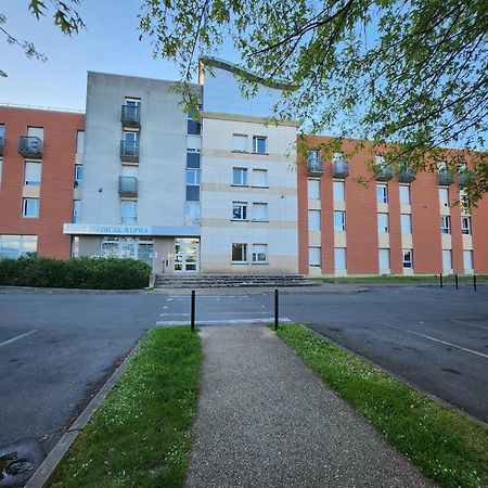 Neuvaroom Montévrain Exteriör bild