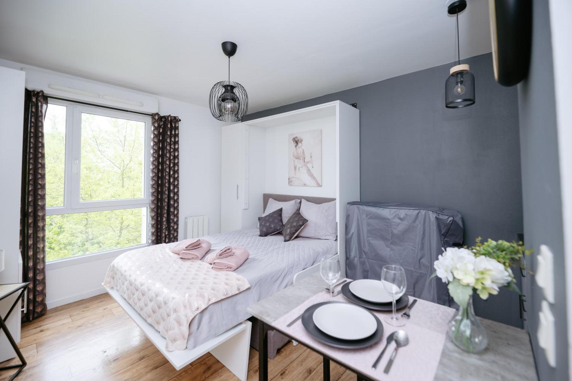 Neuvaroom Montévrain Exteriör bild